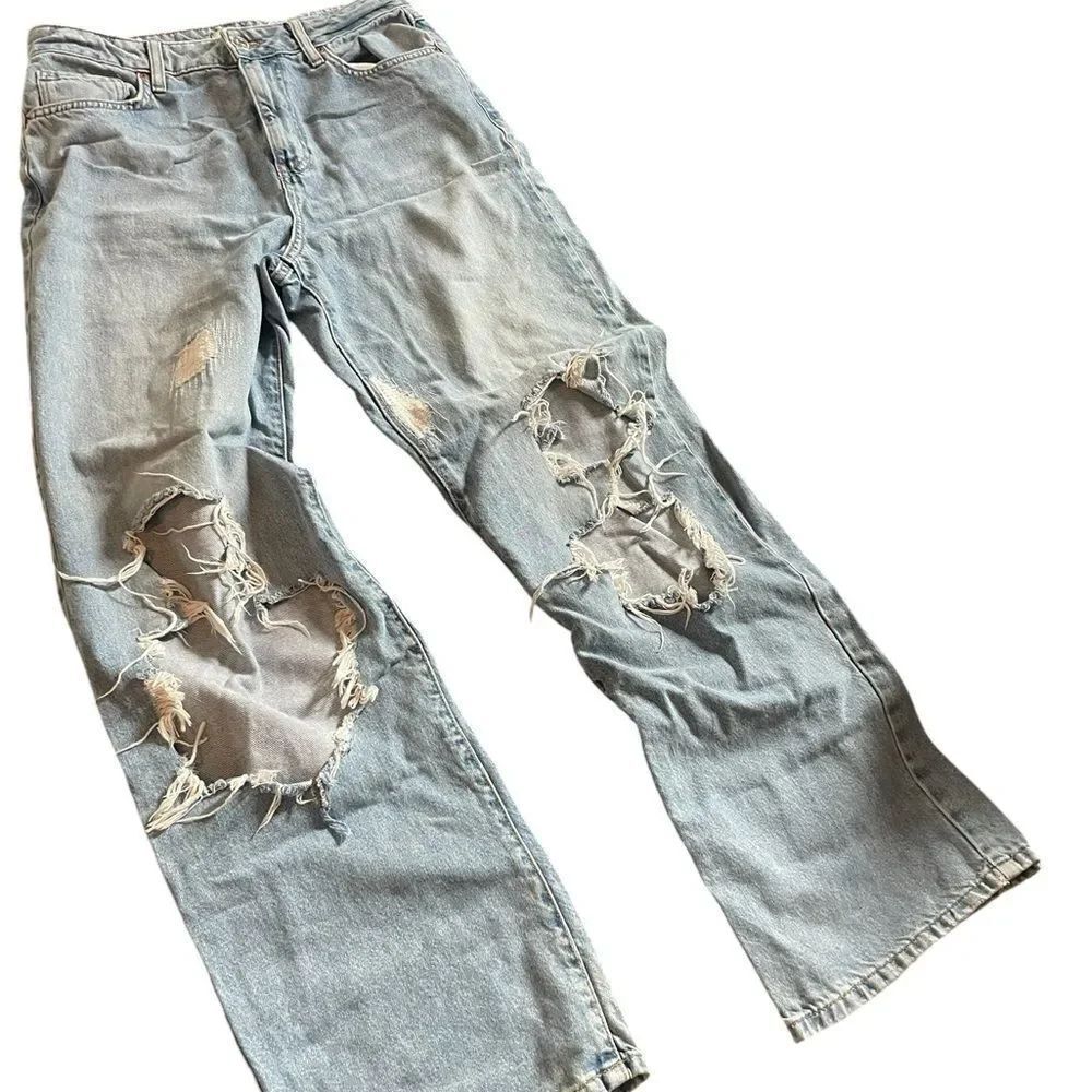 Forever 21 size 28 Distressed Light Blue Jeans excellent condition